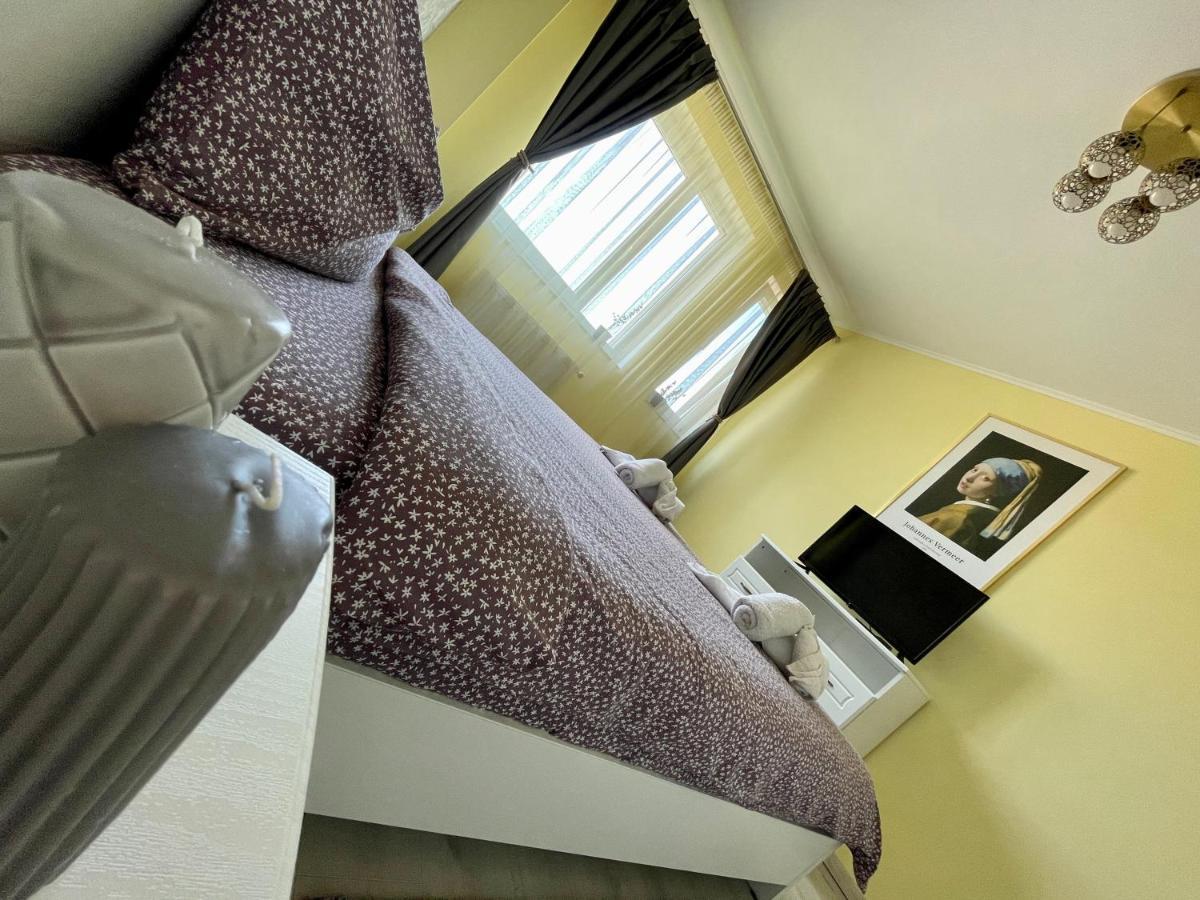 Mio Gold Apartment *